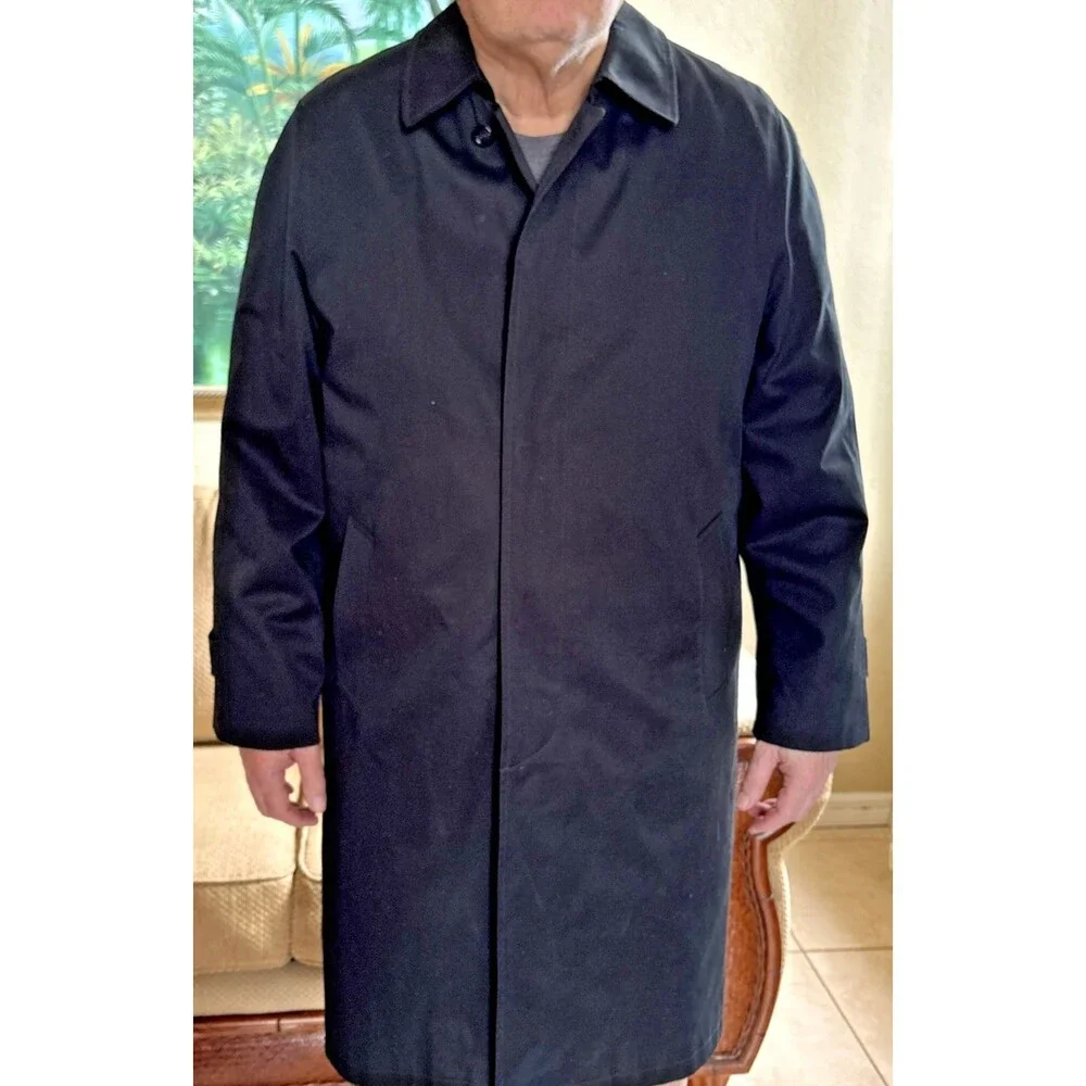 Bill Blass Menswear Black Trench Coat Button Front Zip Out Faux Fur Lining Large